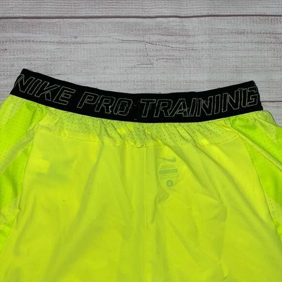 Nike pro training pull on shorts w/front pockets neon yellow & black sz S men - Picture 3 of 8